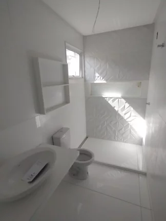 Imagem Casa a venda na praia do Morro Guarapari-ES Casa duplex composta por 3 suítes sendo uma Suite master com Closet e 2 vagas de garagem