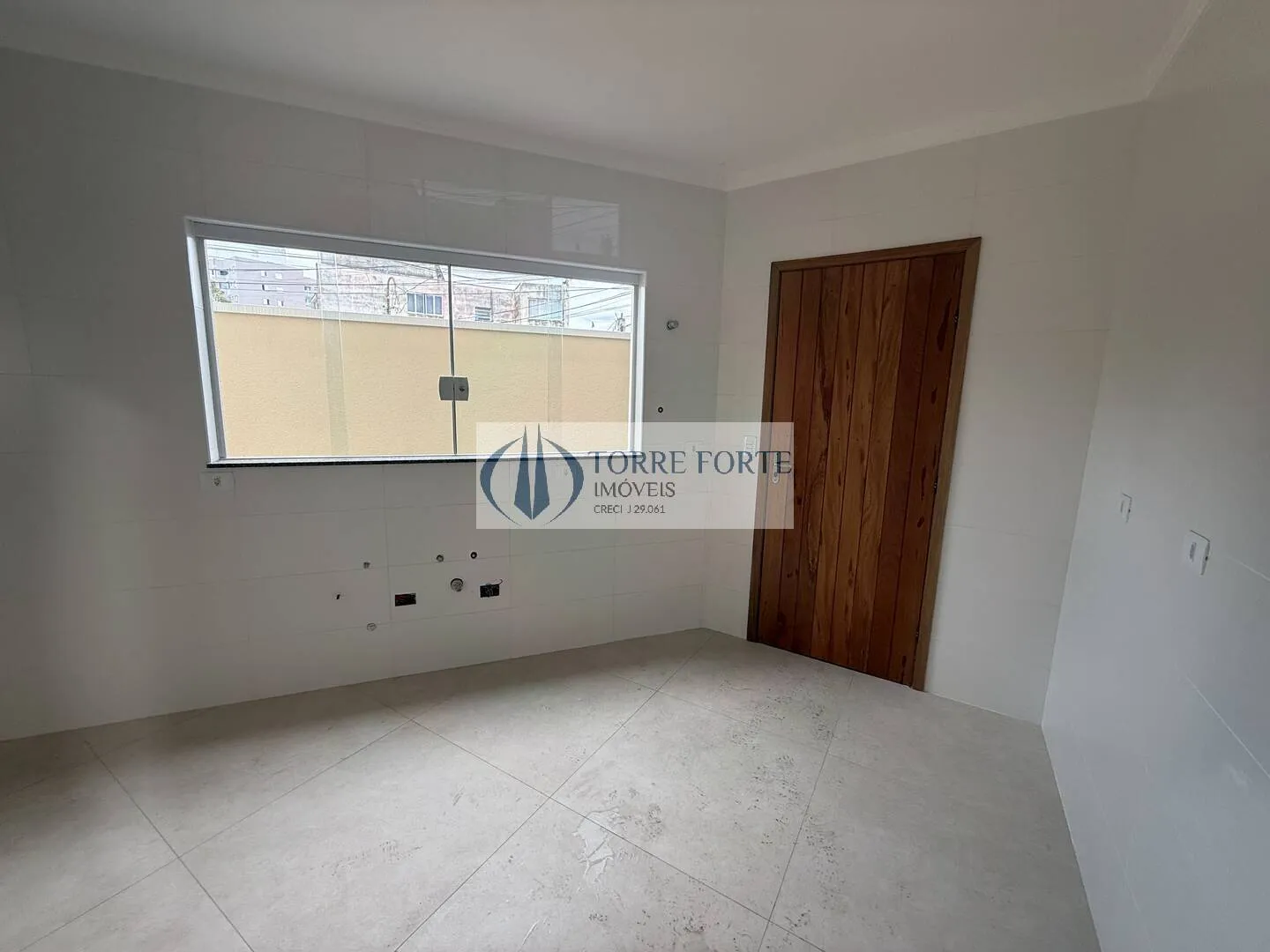 Imagem Lindo Sobrado com 3 Dormitórios, 1 Suíte e 2 Vagas na Vila Prudente