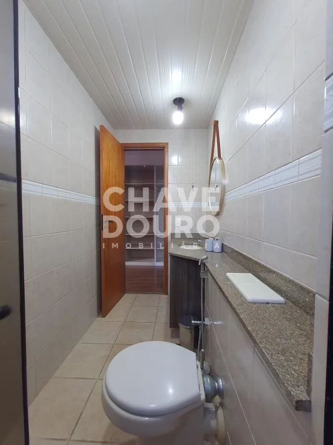 Imagem Apartamento de 2 Quartos (sendo 1 suíte com varanda) + Dependência e 1 Vaga