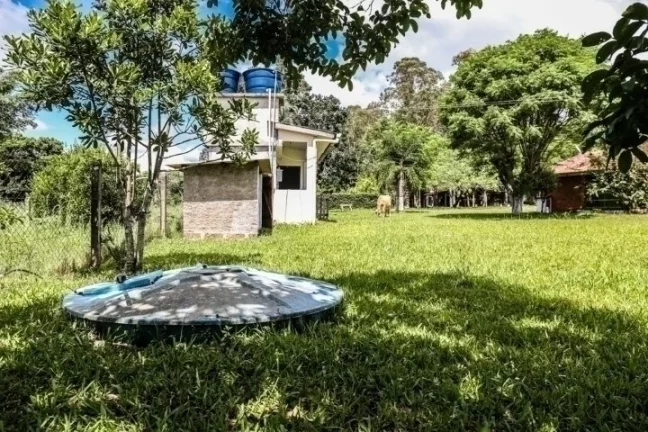 Imagem Sítio de 2,5 Hectares, Casa Principal, Casa Caseiro, Piscina, Águas Claras