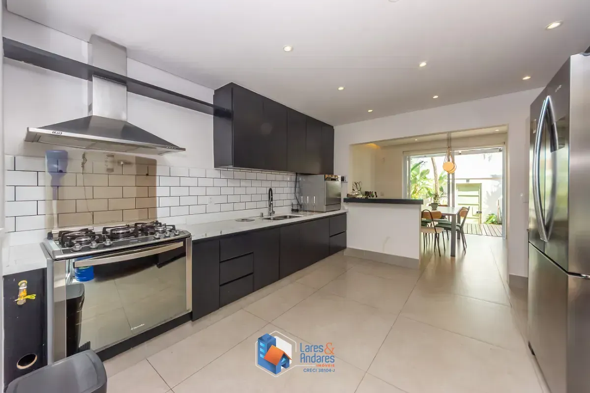 Imagem Casa para venda em Campo Belo com 3 quartos, sendo 2 suítes, 280m²