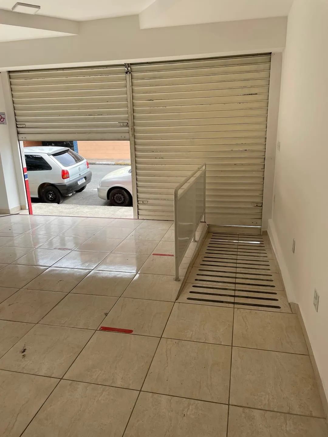 Imagem Comercial para Locação 82.33M², Centro, Pindamonhangaba - SP