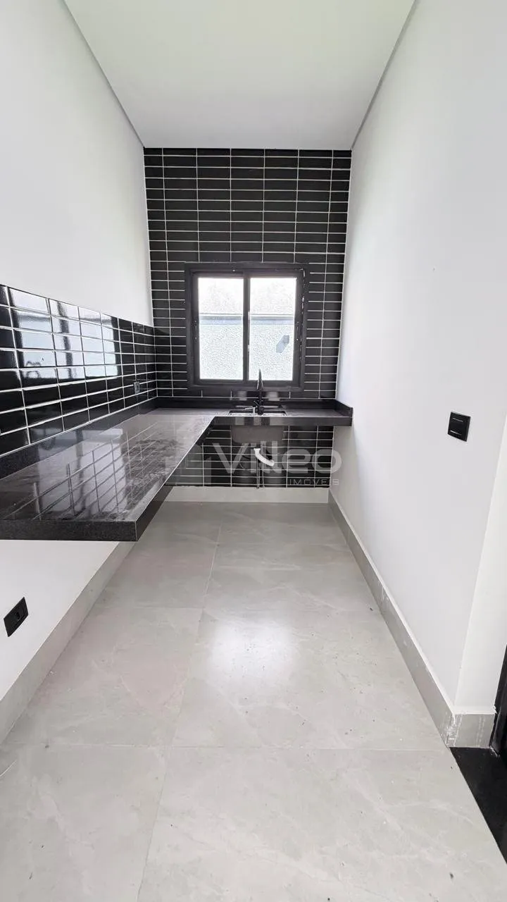 Imagem Apresentamos esta incrível residência de alto padrão, planejada para oferecer conforto, elegânci...