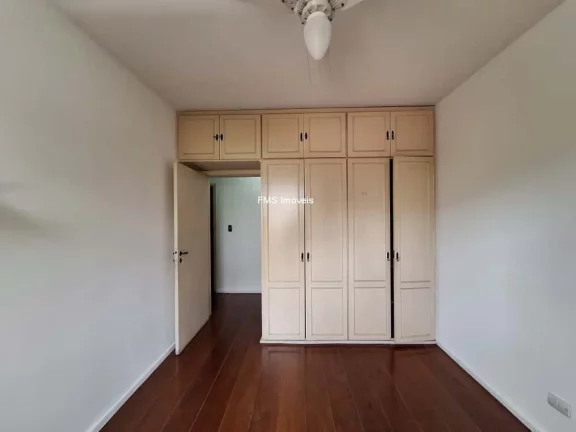 Imagem Apartamento com 3 dormitórios em Moema