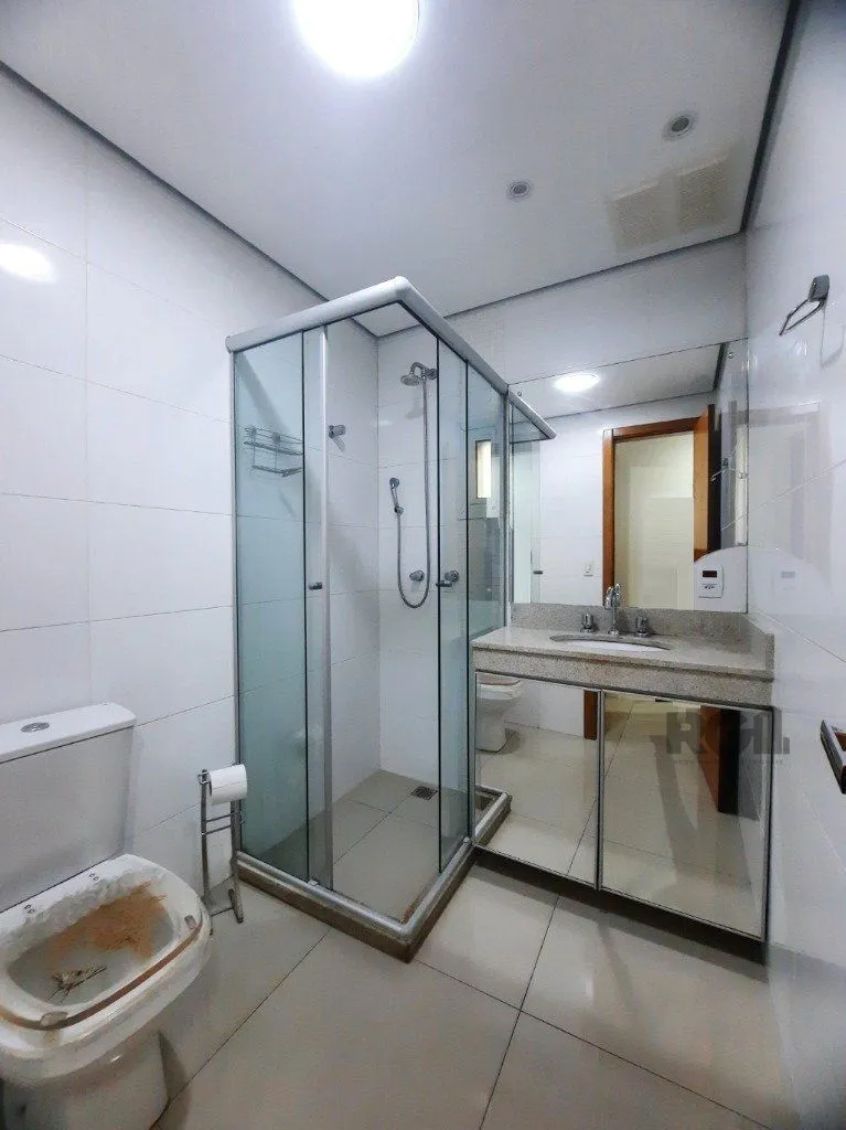Imagem Vende-se apartamento impecável 2 quartos com suíte, 2 vagas cobertas, próximo da PUCRS - 80m² - Jardim Botânico