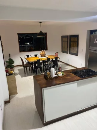Imagem Linda casa a venda em área nobre da cidade de Nova Friburgo.