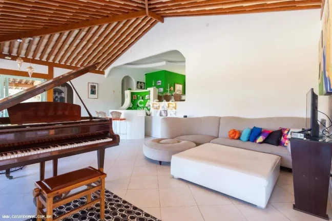 Imagem Imperdível: Casa de luxo com 5 quartos e 5 suítes na Ferradurinha, Armação dos Búzios-RJ!