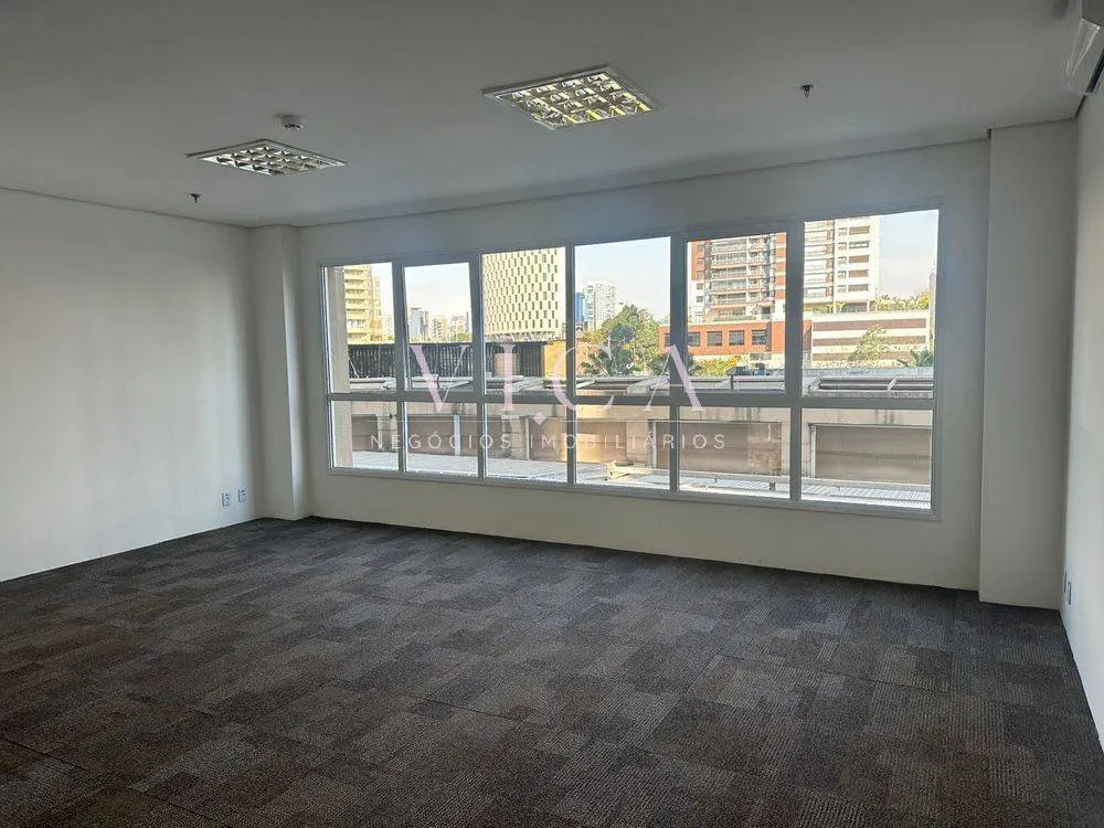 Imagem Sala com 56 m² 1 vaga 2 banheiros aluguel por R$ 3.500,00 - Alphaville/SP