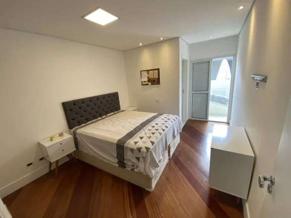 Imagem Sobrado de Alto Padrao com 411 m² 3 Dormitorios sendo 3 Suites