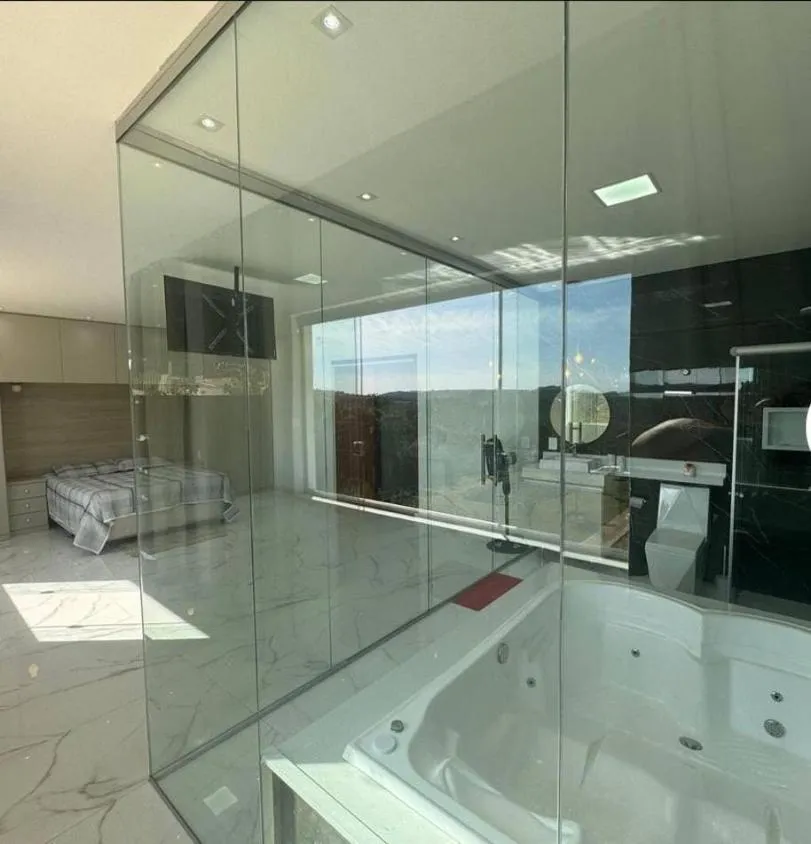 Imagem Vende-se excelente sítio em Itaguara/MG , com 6.000 m² de terreno.