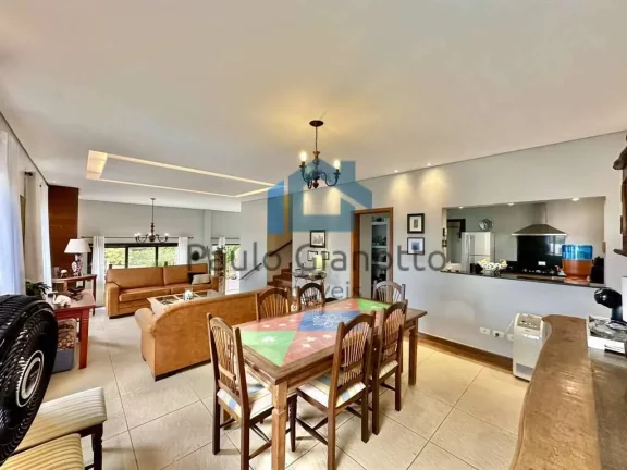 Imagem Casa Espetacular no Golf Village na Granja Viana