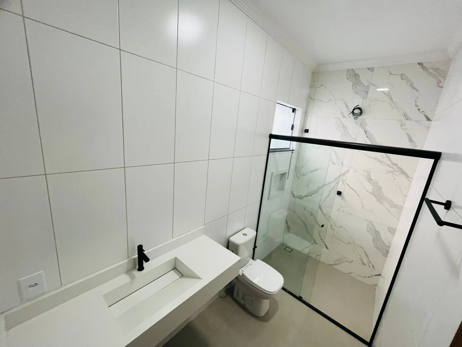 Imagem Casa à venda 3 Quartos, 1 Suite, 2 Vagas, 300M², Residencial Village Santana, Guaratinguetá - SP