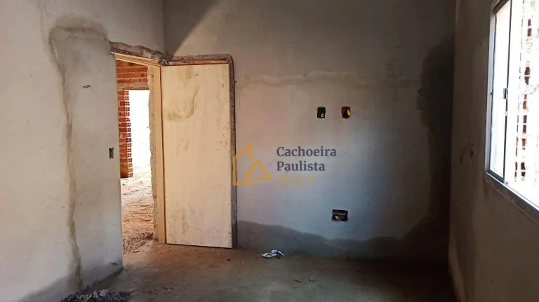 Imagem Casa em construção à venda, com 3 dormitórios - 270 m² - Embaú - Cachoeira Paulista/SP