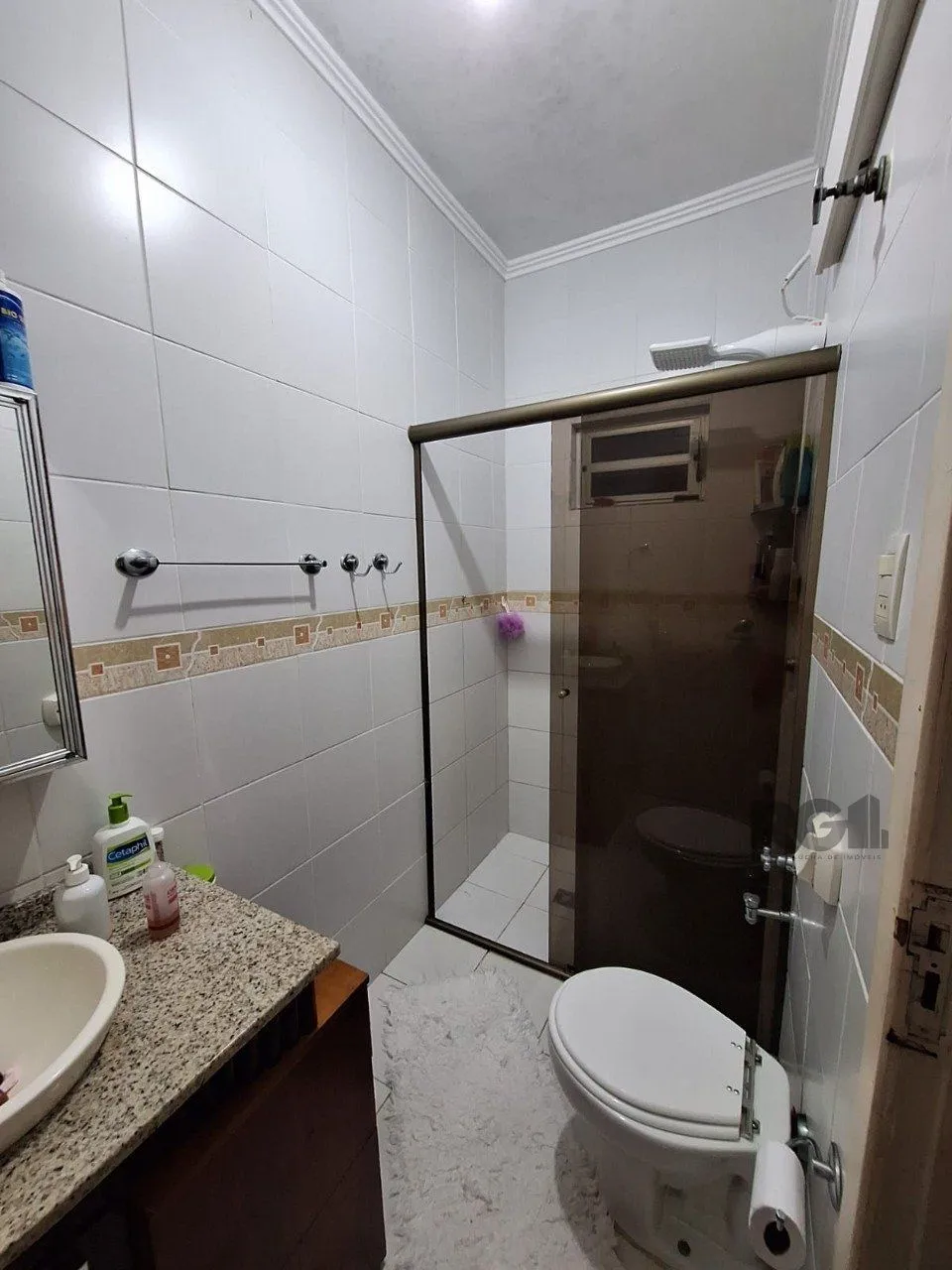 Imagem Apartamento de quatro dormitórios e uma vaga de garagem no bairro Bom Fim em Porto Alegre.
