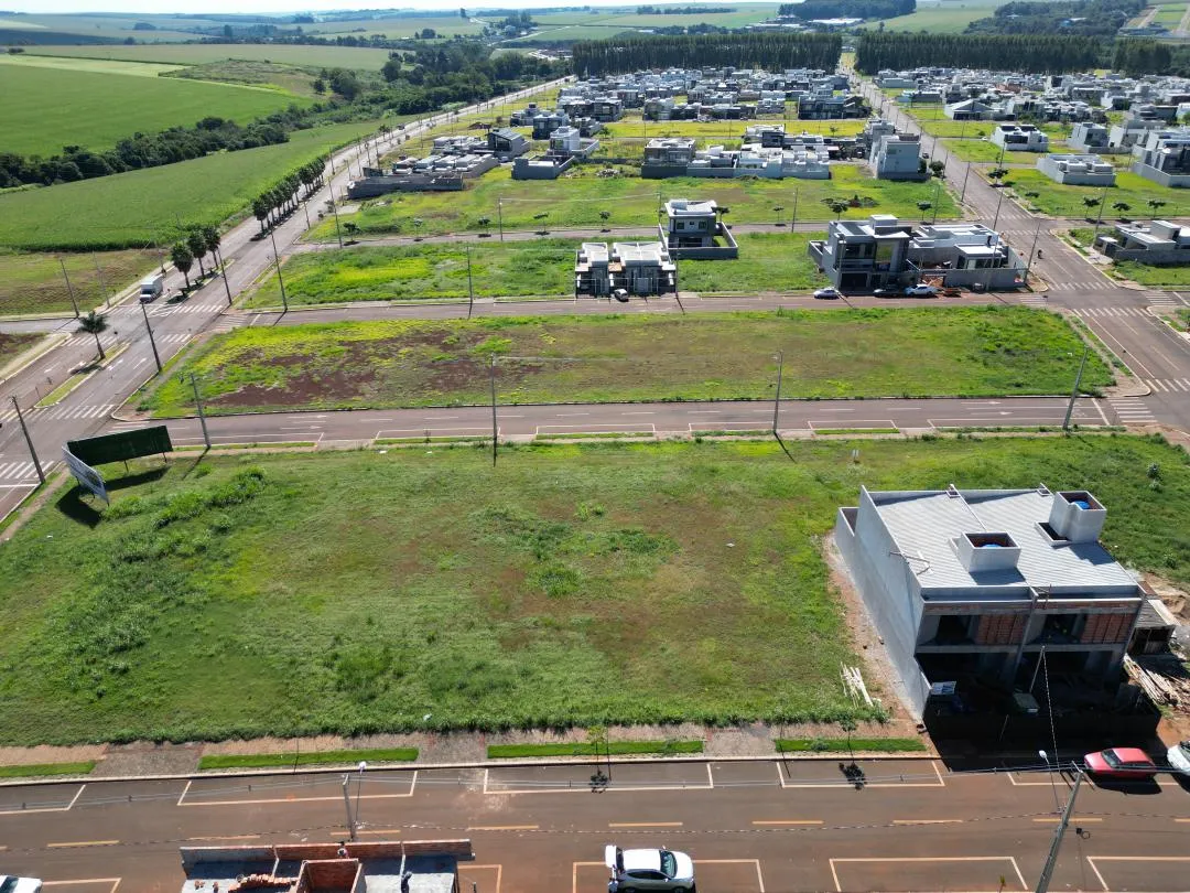 Imagem Terreno à venda em Cascavel - Loteamento Colinas Tropical