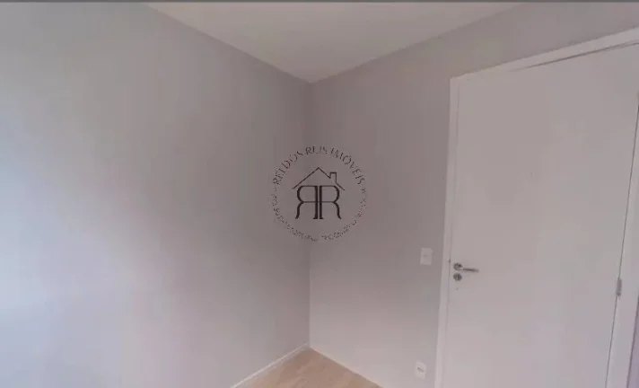 Imagem Este encantador apartamento está localizado na vibrante cidade de São Paulo, oferecendo uma combin...
