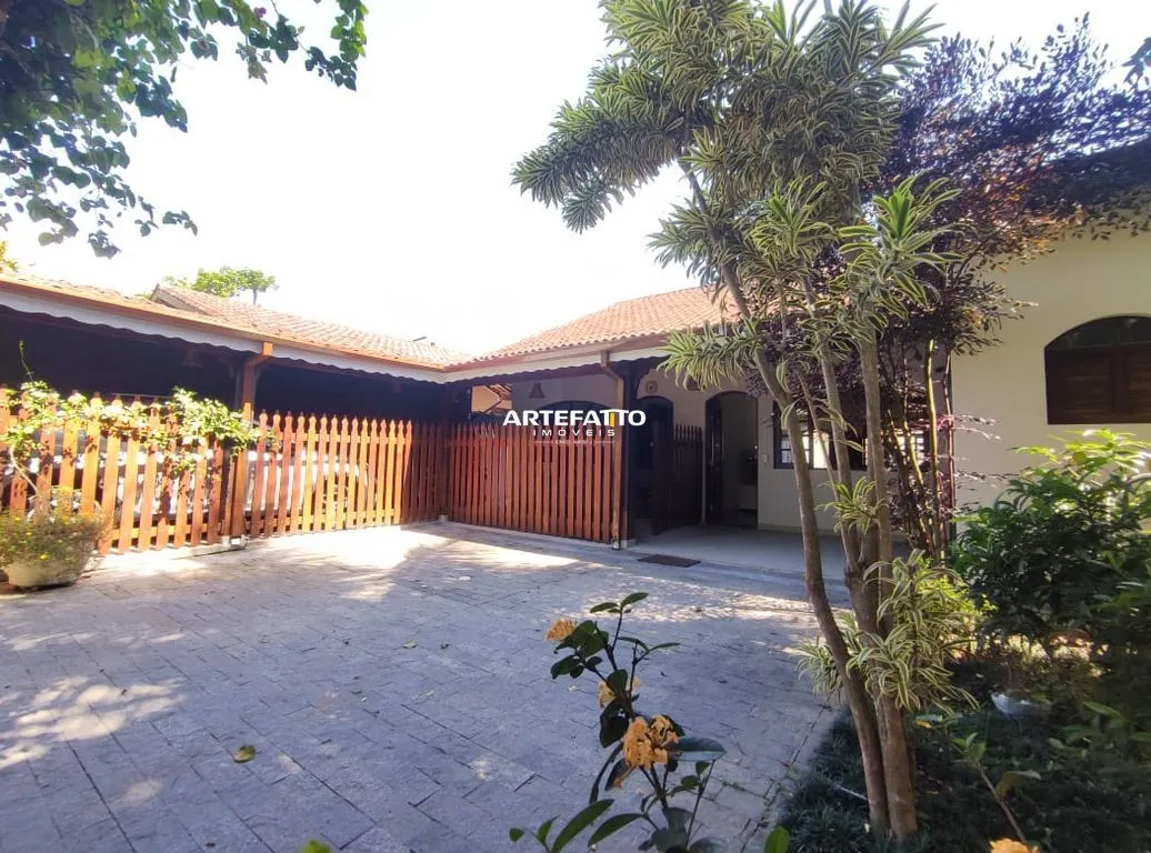 Imagem Casa à venda em Ubatuba, Barra da Lagoa, com 6 quartos, 200m2