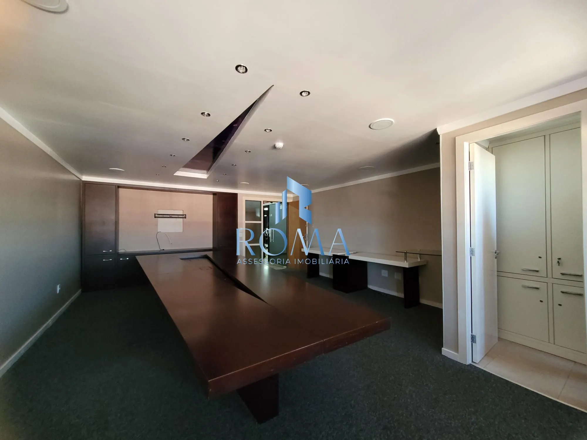 Imagem Sala Comercial com Garagem à venda no Edifício Arquipélago!