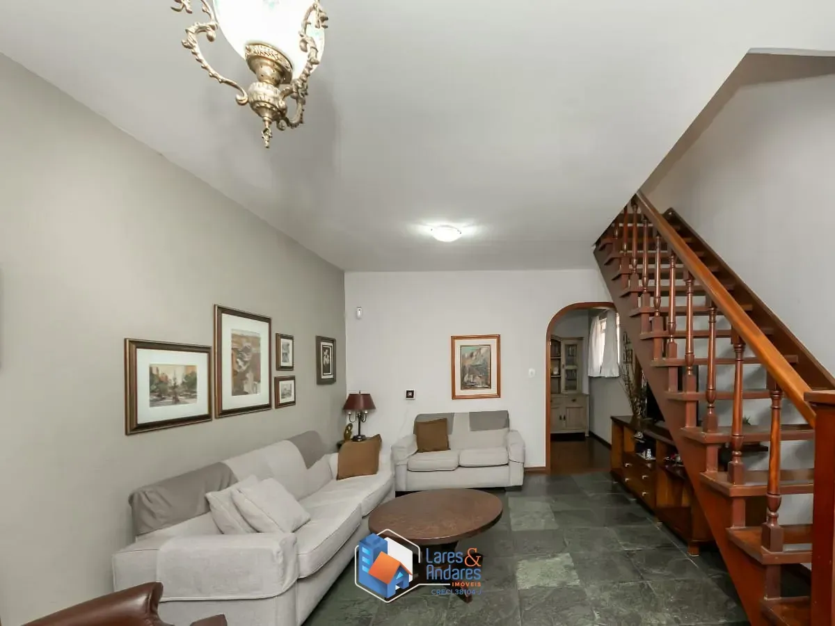 Foto do imóvel Sobrado para venda em Jardim Petrópolis com 3 quartos, 162m² em Rua Péricles