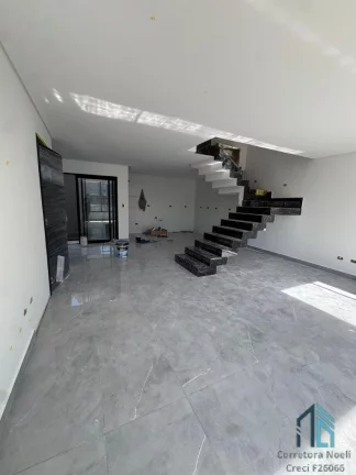 Imagem Sobrado Triplex Alto Padrão, 03 suítes com piso aquecido, em São José dos Pinhais PR