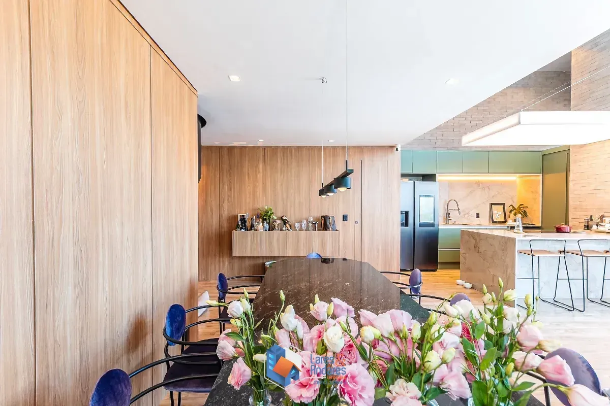 Imagem Duplex para venda em Pinheiros com 2 quartos, sendo 2 suítes, 130m²