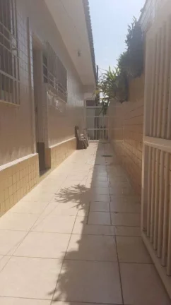 Imagem Casa com 3 dormitórios à venda, 141 m² por R$ 750.000,00 - Mirim - Praia Grande/SP