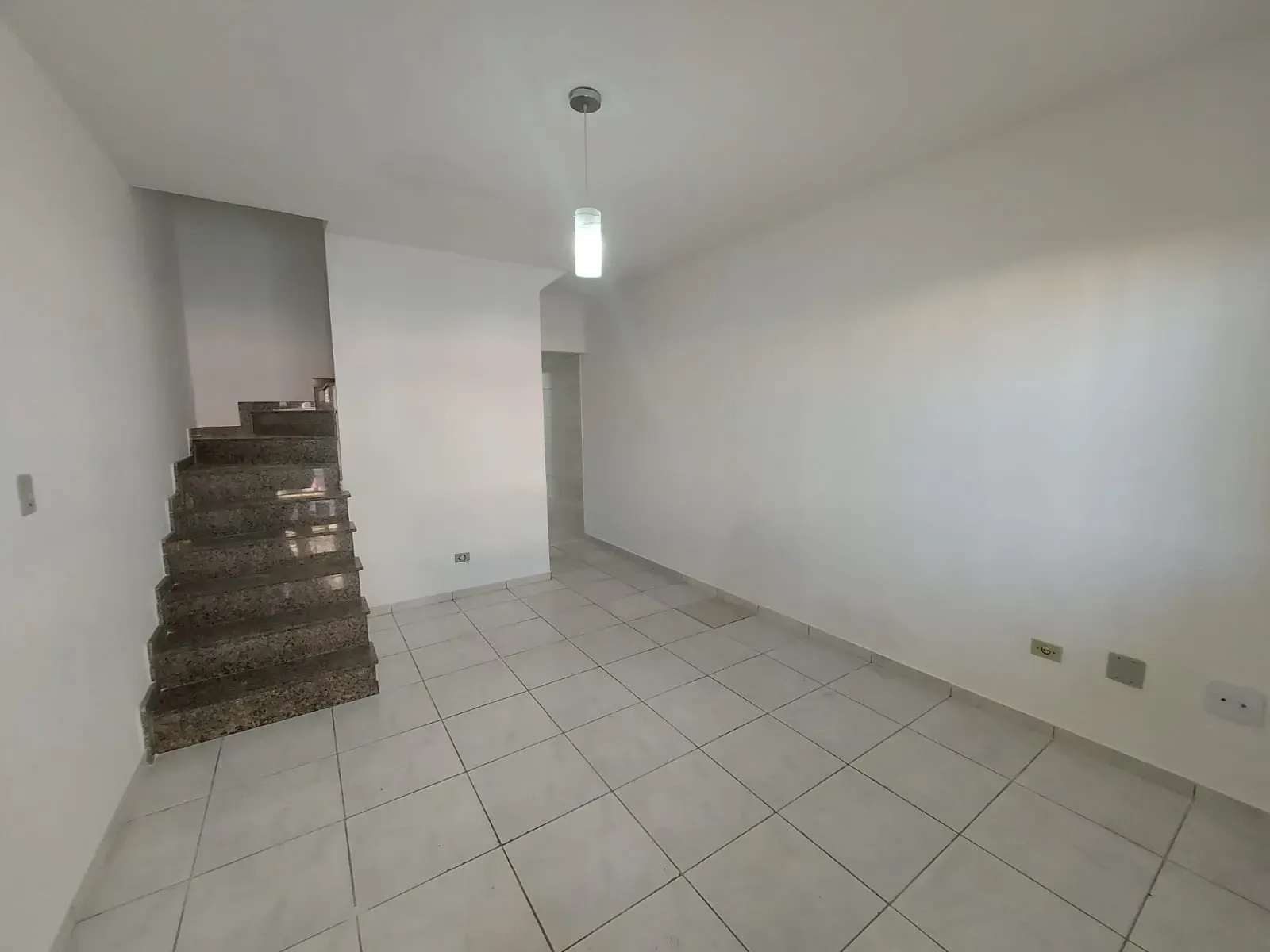 Sobrado com 2 Quartos para Alugar, 80 m² em Itaquera - São Paulo