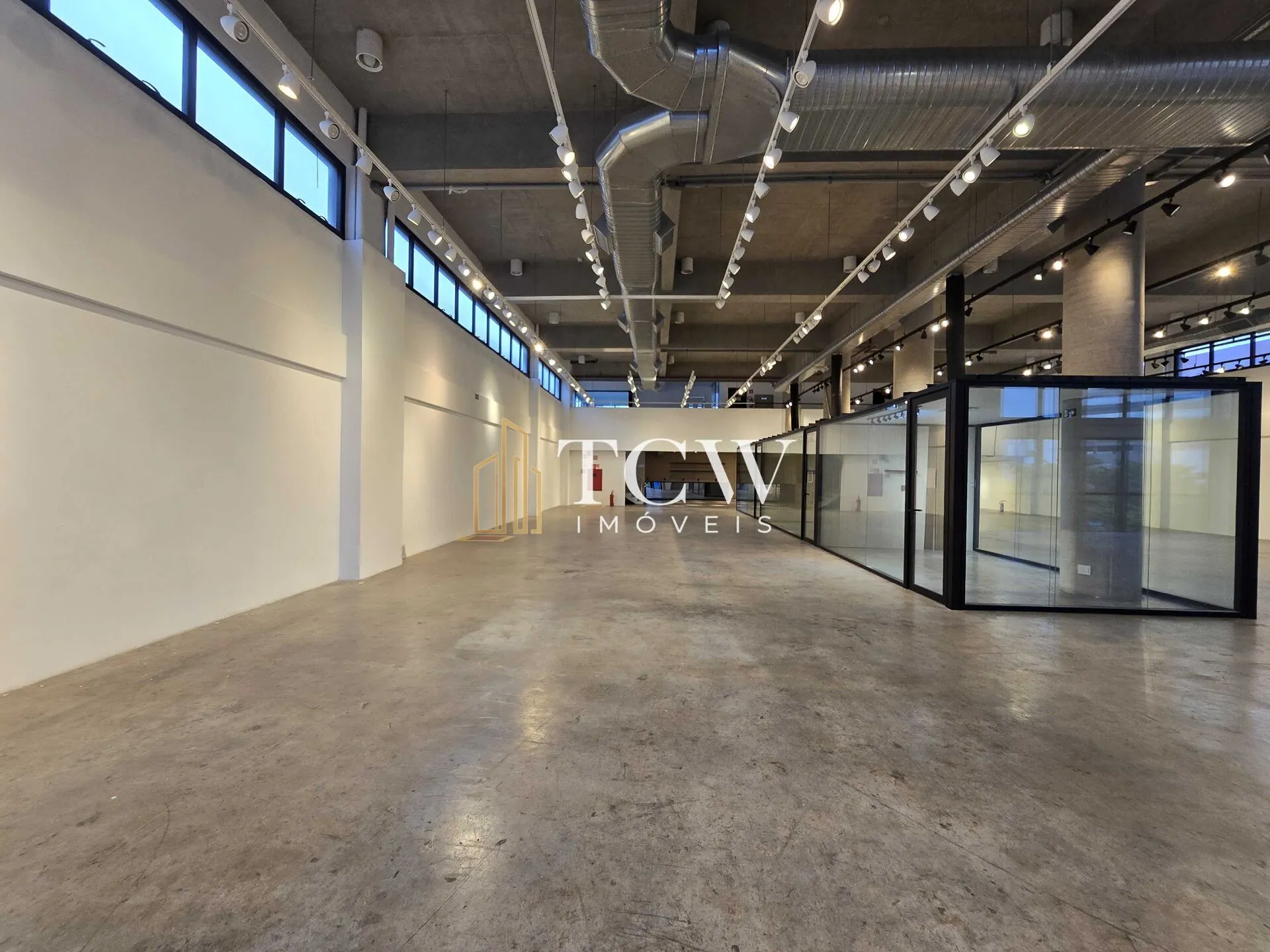 Imagem Galpão Logístico/Salão Comercial para Locação | 3.185m2 | Barra Funda/Sp