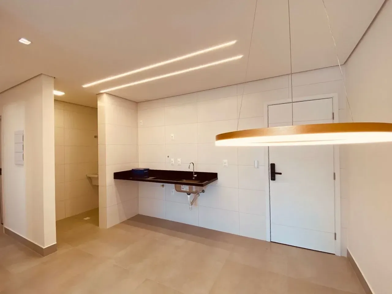 Imagem Apartamento com 2 Quartos à Venda ou Locação, 56 m² em Macuco - Santos