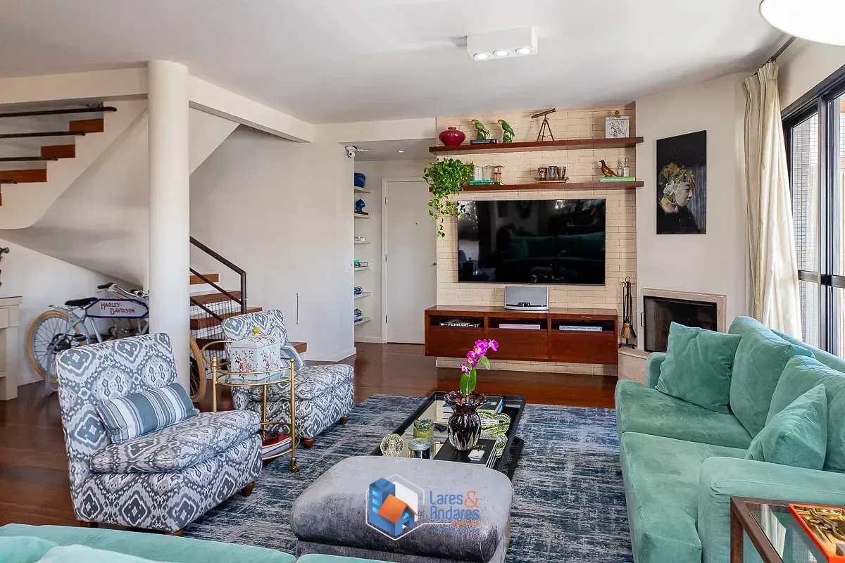 Imagem Duplex para venda em Vila Andrade com 4 quartos, sendo 2 suítes, 233m²