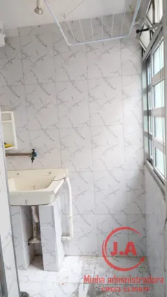 Imagem Apartamento com 2 Quartos à Venda,  em Parque Jacarandá - Taboão da Serra