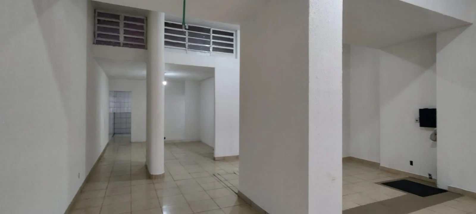 Imagem Loja com 143m² no bairro Centro Histórico em Porto Alegre