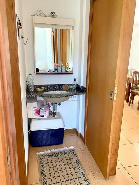 Imagem Casa em Condomínio para Venda em Teresópolis / RJ no bairro Agriões