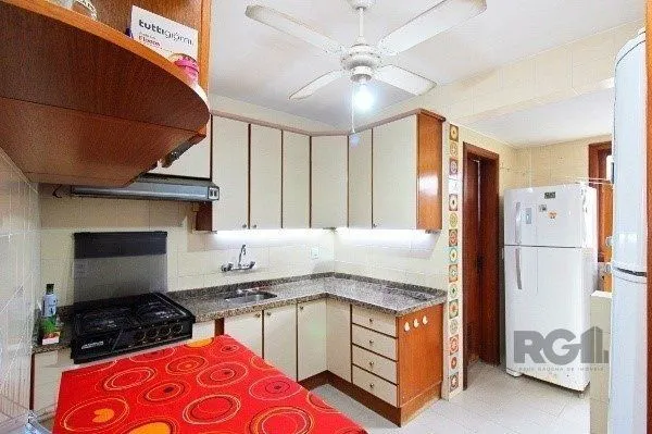 Imagem Apartamento com 3 Dormitórios, Suíte e Sacada e 1 vaga - 115m² - Petrópolis