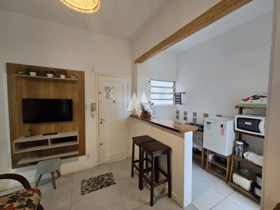 Imagem Apartamento Mobiliado na Quadra da Praia – 1 dormitório, Embaré - Conforto e Praticidade!