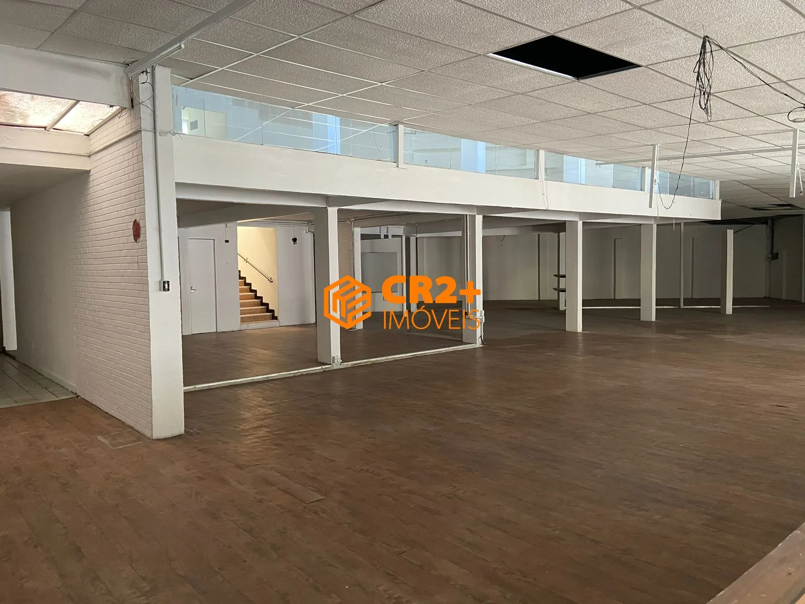 Imagem Vendo Casa de esquina em Piedade, Térreo + 1 andar, 702 metros