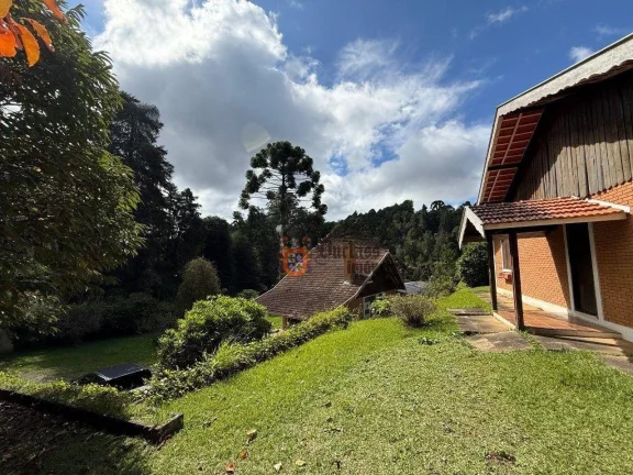 Imagem Casa com 5 dormitórios à venda, 223 m² por R$ 1.300.000 - Alto Do Capivari - Campos do Jordão/SP