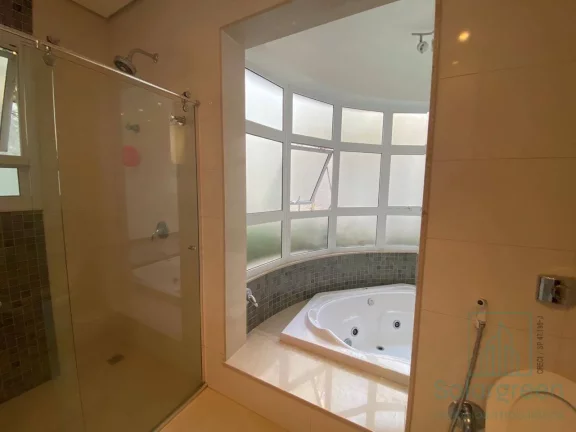 Imagem Casa de Condomínio, 486 m², mobiliado, à Venda em Atibaia