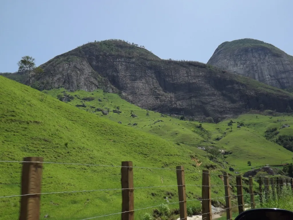 Imagem Terreno em Condomínio para Venda em Teresópolis / RJ no bairro Bonsucesso