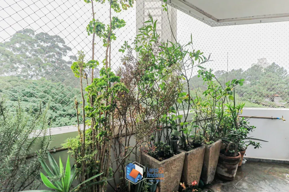 Imagem Apartamento para venda em Vila Suzana com 4 quartos, sendo 1 suíte, 185m²