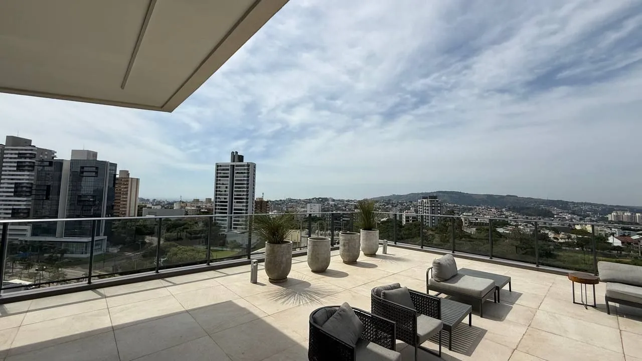Imagem Apartamento mobiliado de 3 dormitórios com suíte e 2 vagas no Petrópolis