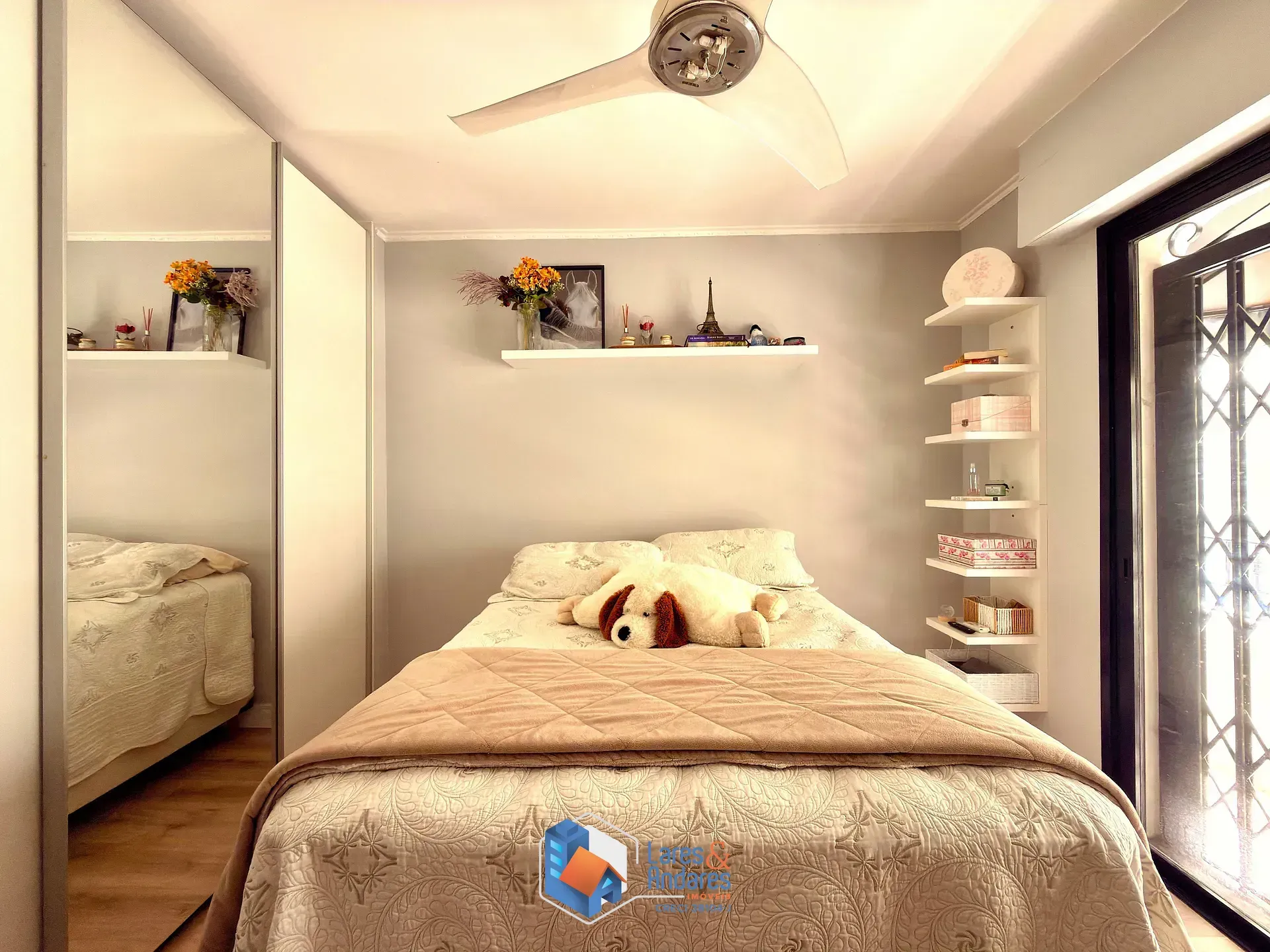 Imagem APARTAMENTO À VENDA COM 200 M², 3 DORMS (1 SUÍTE), MÓVEIS PLANEJADOS, VARANDA INTEGRADA, ÁREA DE LAZER E 2 VGS - SANTANA - SP.