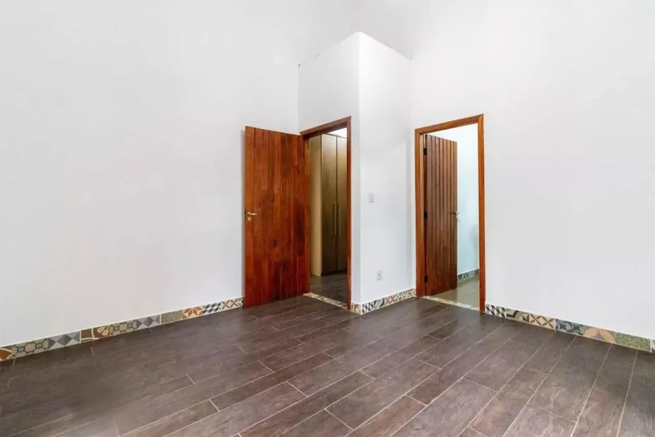 Imagem Casa com 3 Quartos à Venda, 360 m² em Alphaville - Santana de Parnaíba