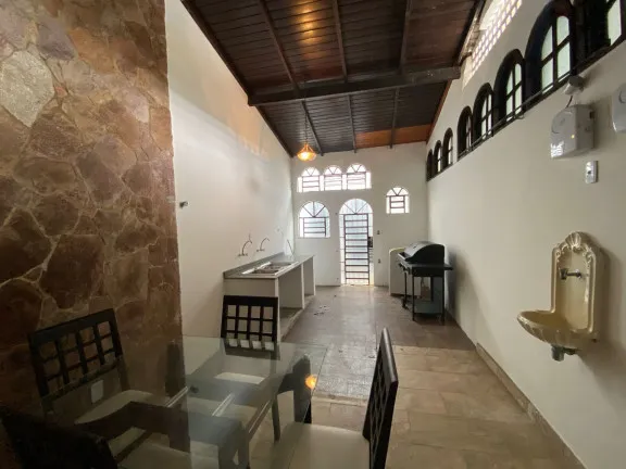 Imagem Casa com 4 Quartos à Venda, 240 m² em Umarizal - Belém