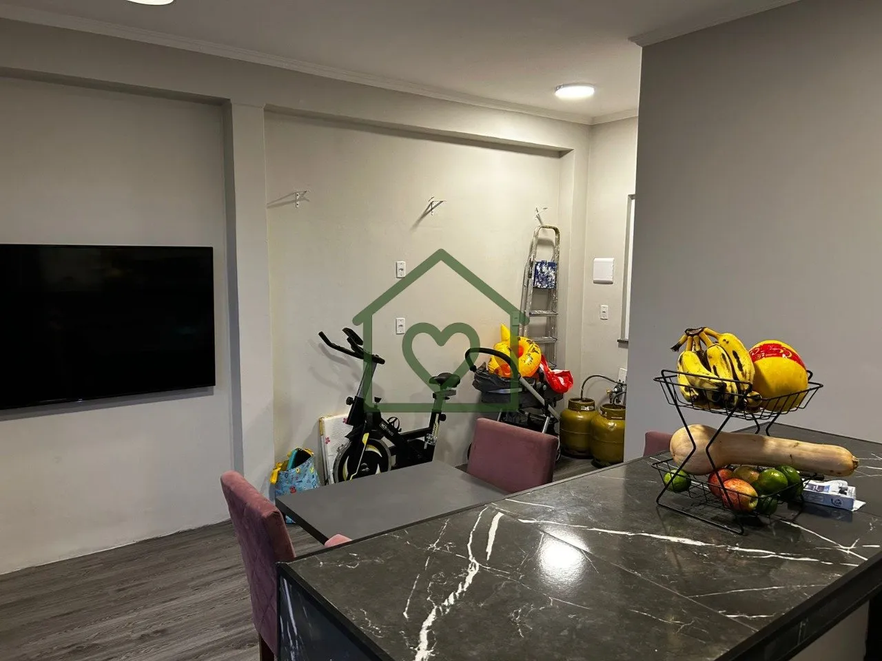 Imagem CASA TÉRREA à venda em Lomba do Pinheiro, Porto Alegre

Imóvel com 2 quartos, living para 2 ambie...