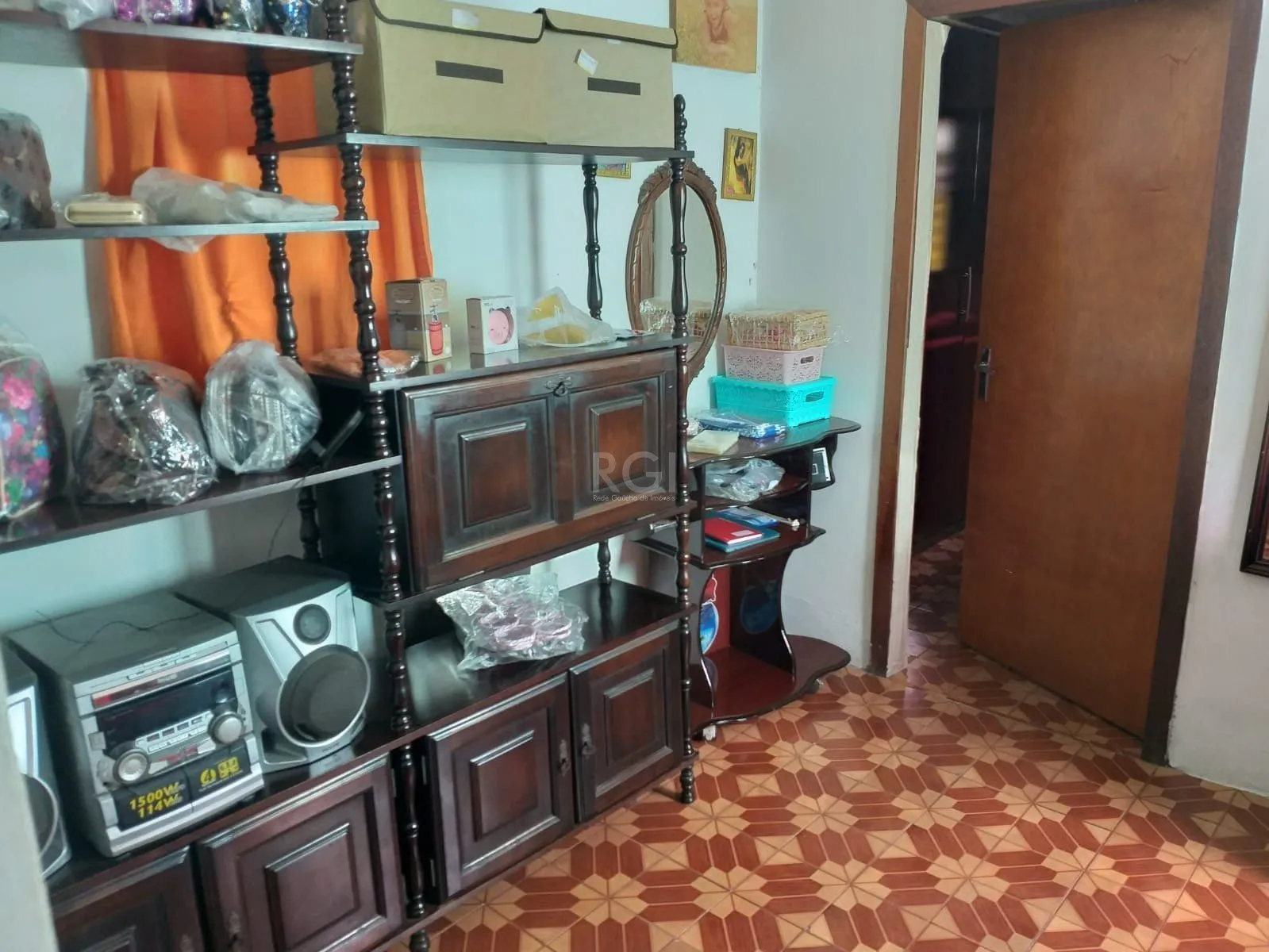 Imagem Casa para Venda - 136m², 4 dormitórios, 1 vaga - Agronomia