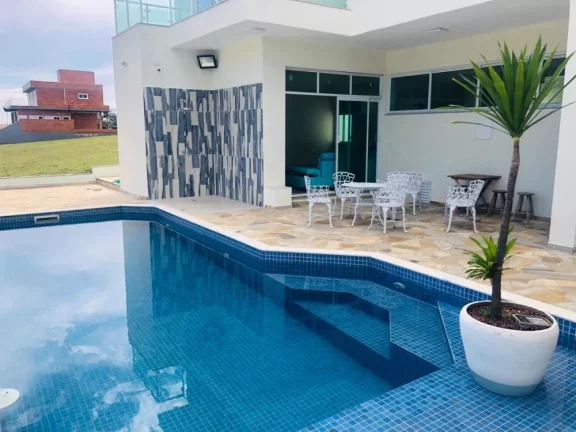 Imagem Linda casa de Alto Padrão no condomínio Ninho Verde I Eco Residence - 400 m² construído, 1350 m² de área total..