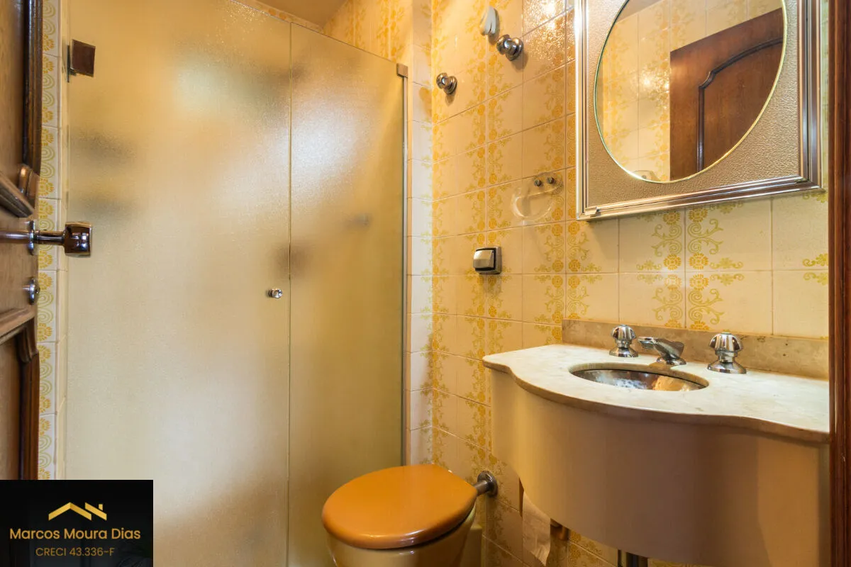 Imagem Apartamento em Perdizes com 4 Dormitórios ( 1 suíte) com 136m² e 2 Vagas. Edifício com Piscina e Portaria 24 hs