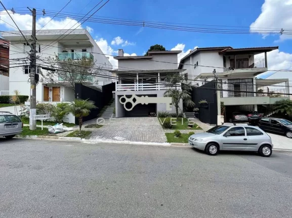 Imagem Casa reformada no condomínio São Paulo II