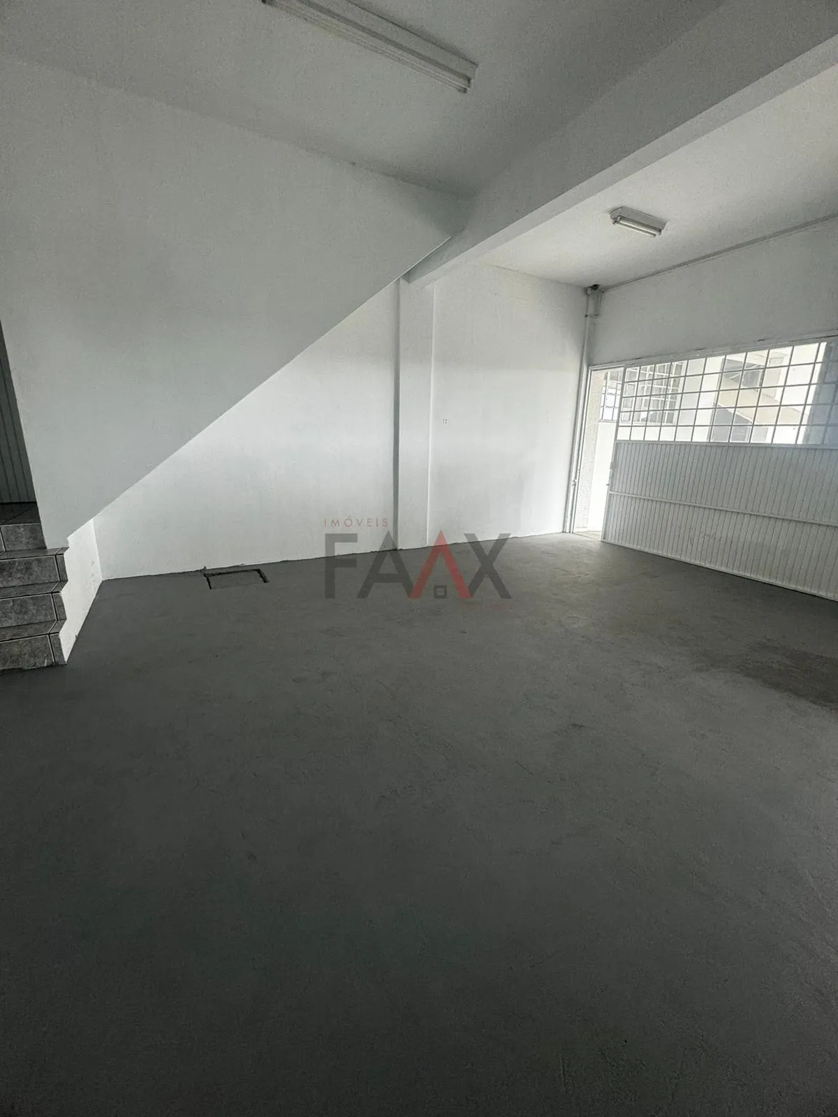 Imagem Sala Comercial de Esquina para locação no centro GUARAPUAVA - PR